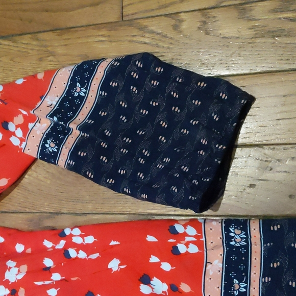 Loft, red and blue shirt, M petite - Picture 3 of 7